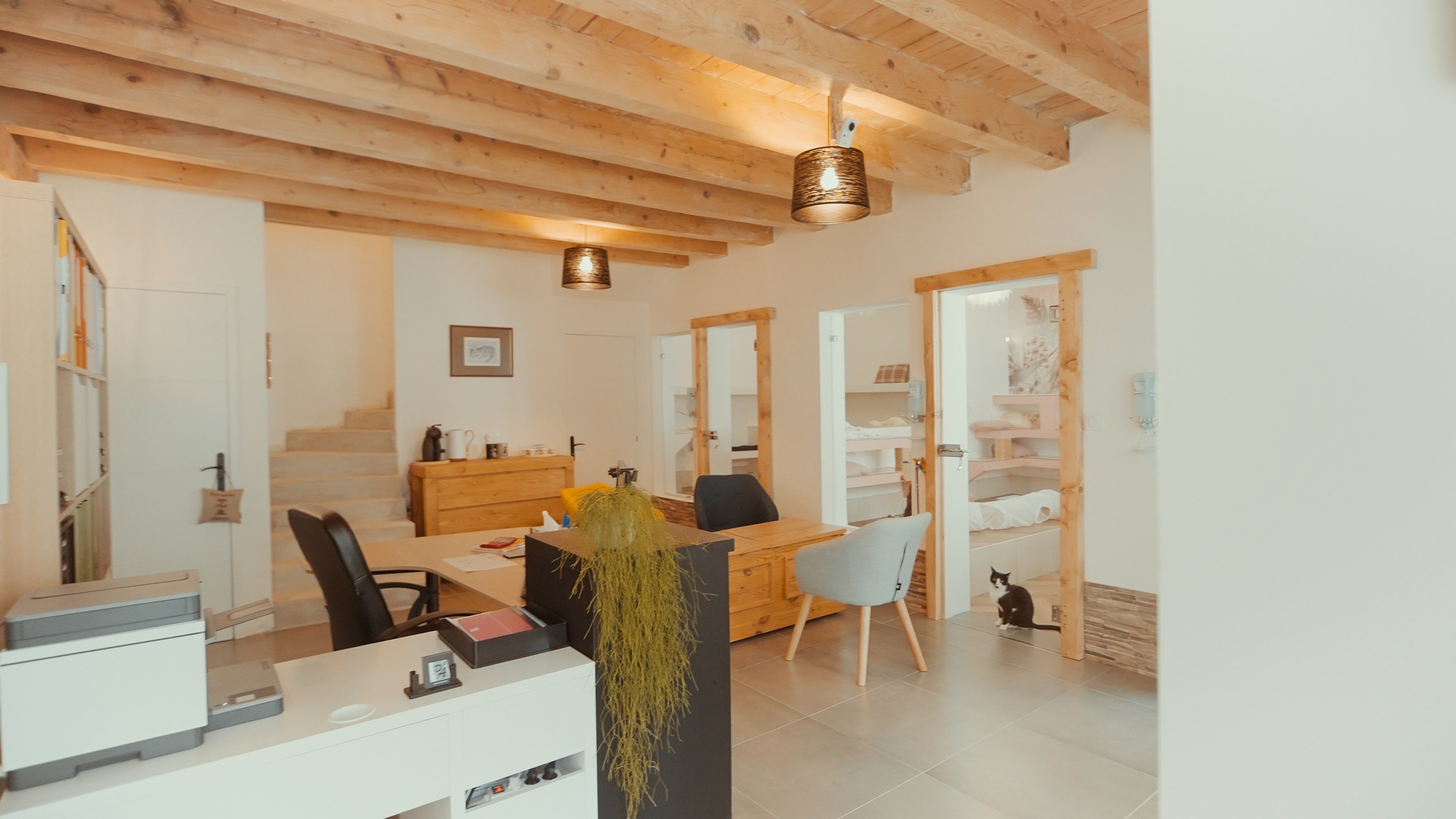 <p class="h2 noir noAnim"><span class="sousTitre">Hôtel de</span>beaumont</p> -image