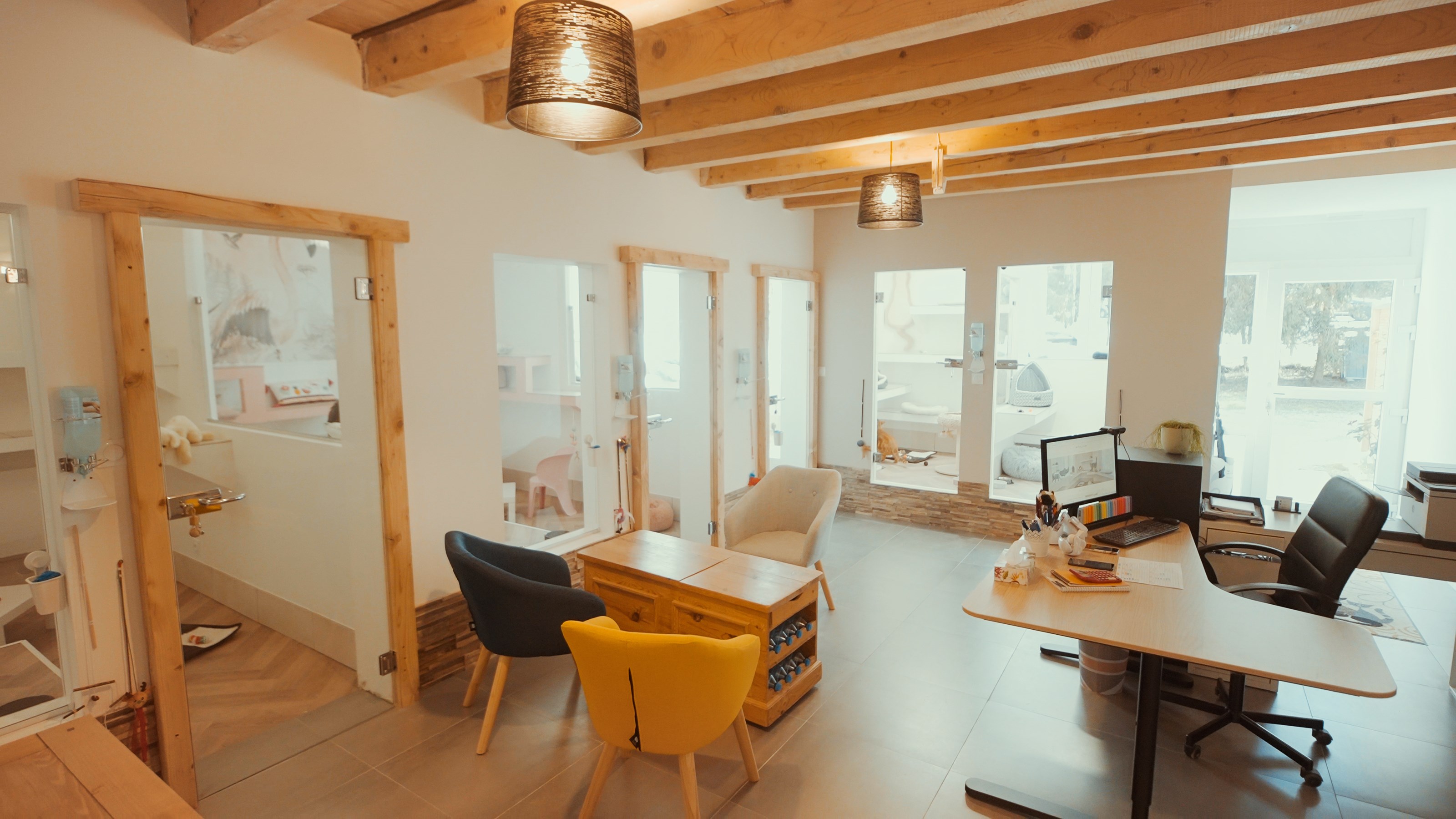 <p class="h2 noir noAnim"><span class="sousTitre">Hôtel de</span>beaumont</p> -image